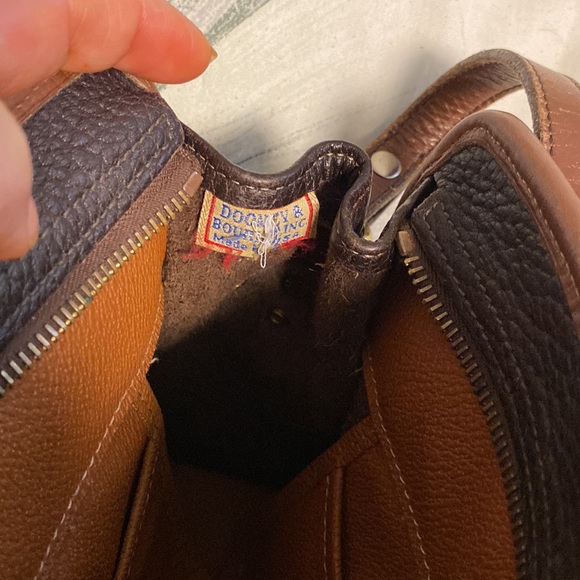 Vintage Dooney & Bourke All Weather Leather B211 Zip Top Shoulder Bag - Picture 10 of 14